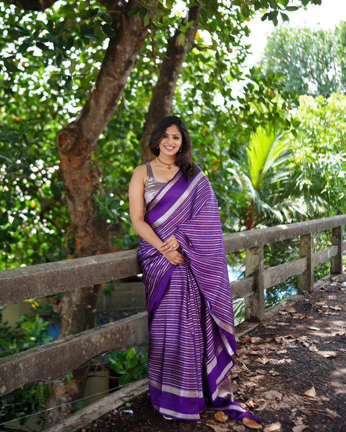 Banarasi Handwoven  Silk Saree With Stripes Design & Solid Border Lavender - The Weaver Banaras