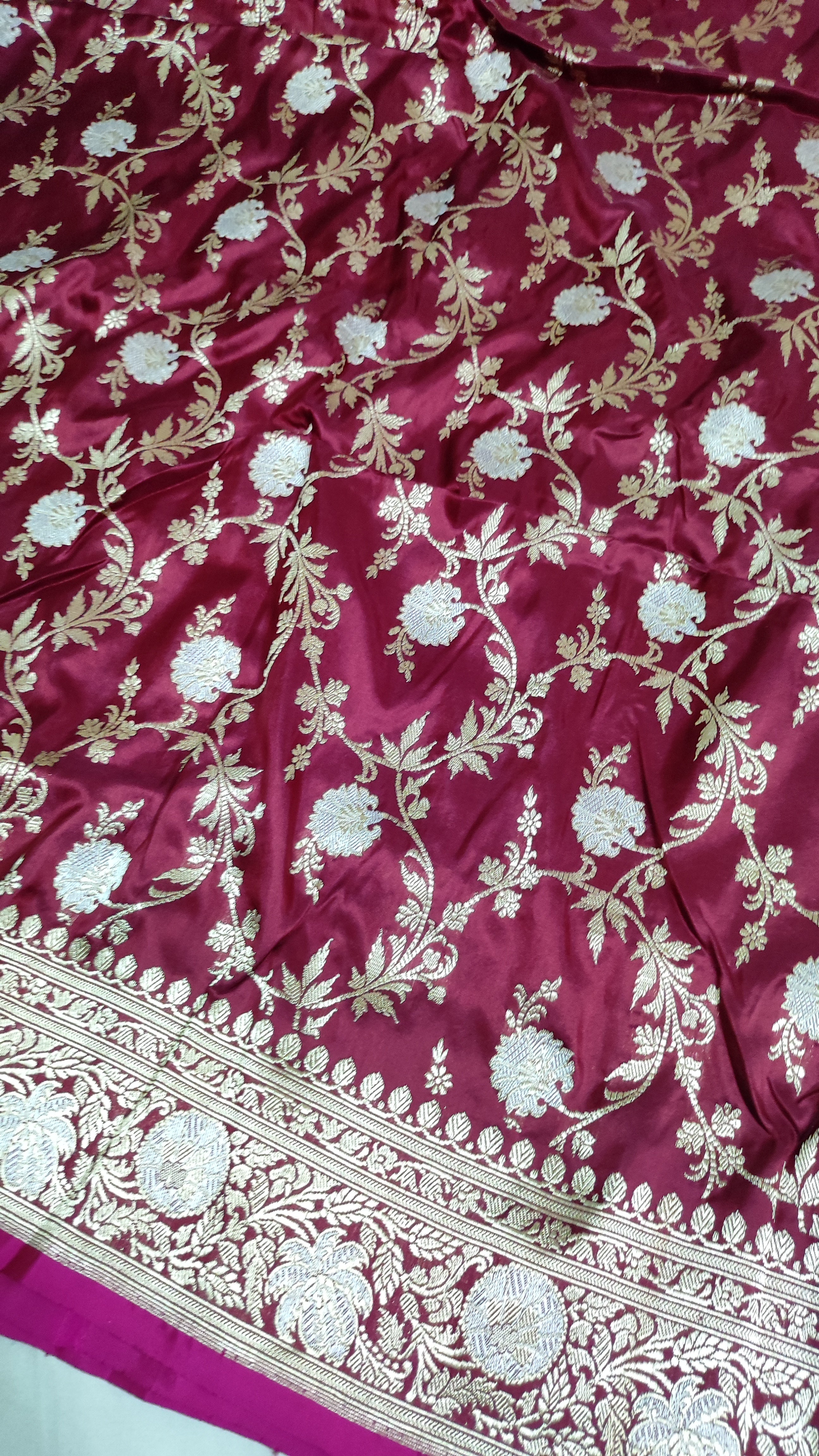 Pure Katan Silk Handloom Banarasi Saree Kadhua Jangla With Kadhiyal Meenakari Work - THE WEAVER