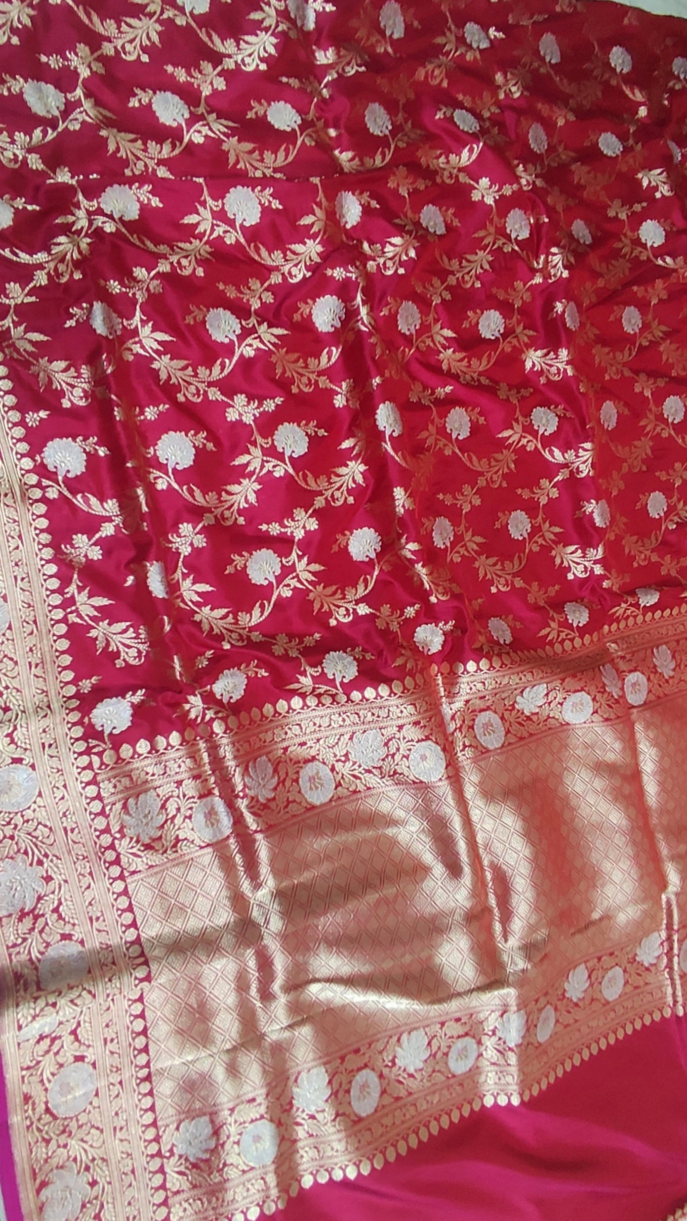 Pure Katan Silk Handloom Banarasi Saree Kadhua Jangla With Kadhiyal Meenakari Work - THE WEAVER