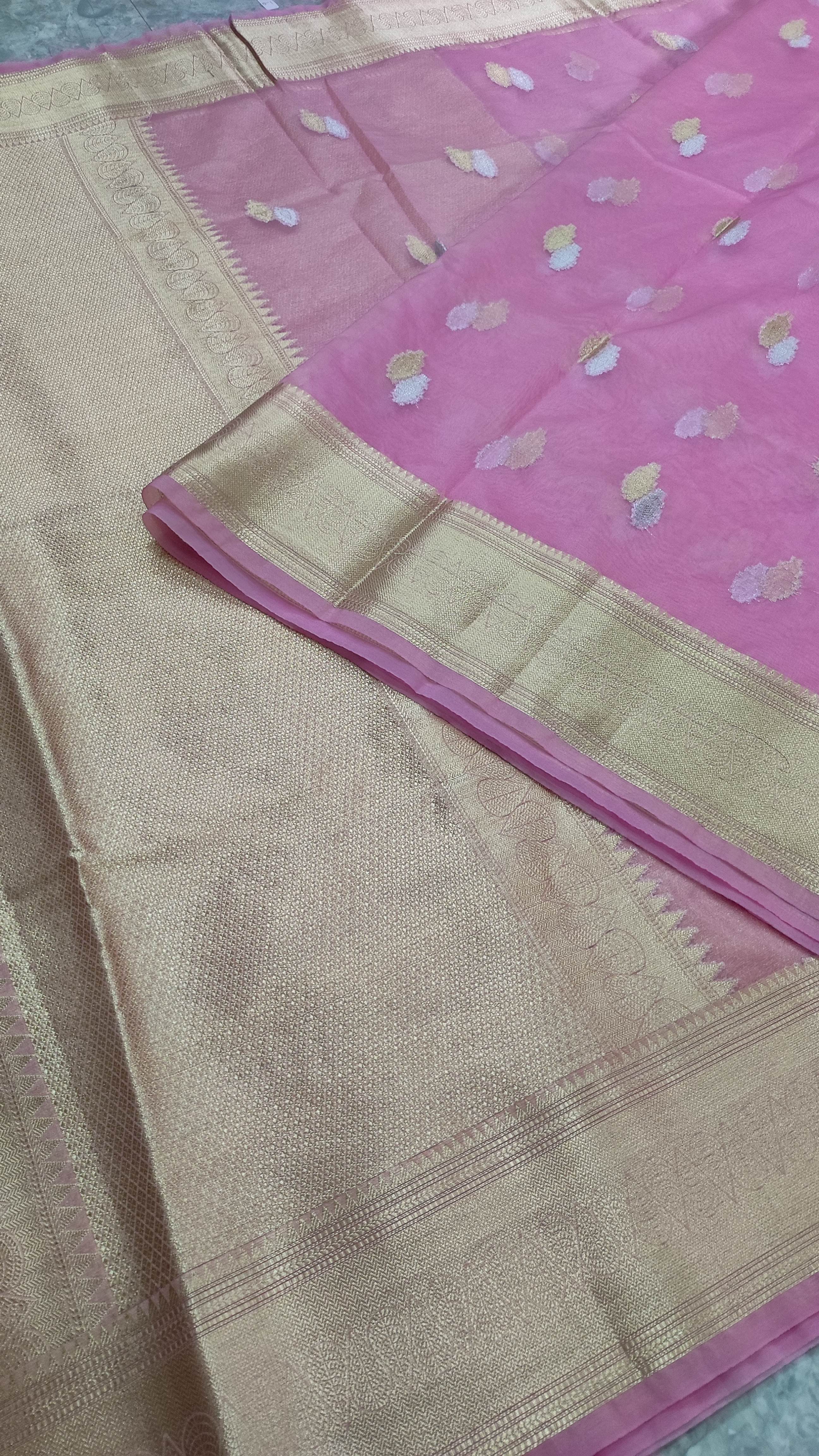 The Weaver's Organza Banarasi Saree With Gold And Silver Buti - THE WEAVER