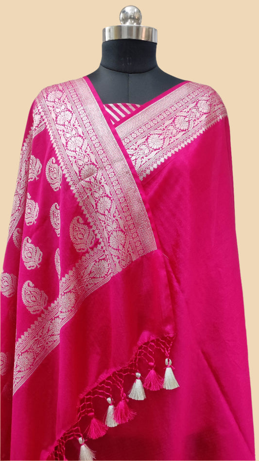Banarasi Faux Warm Silk Saree With Silver Zari