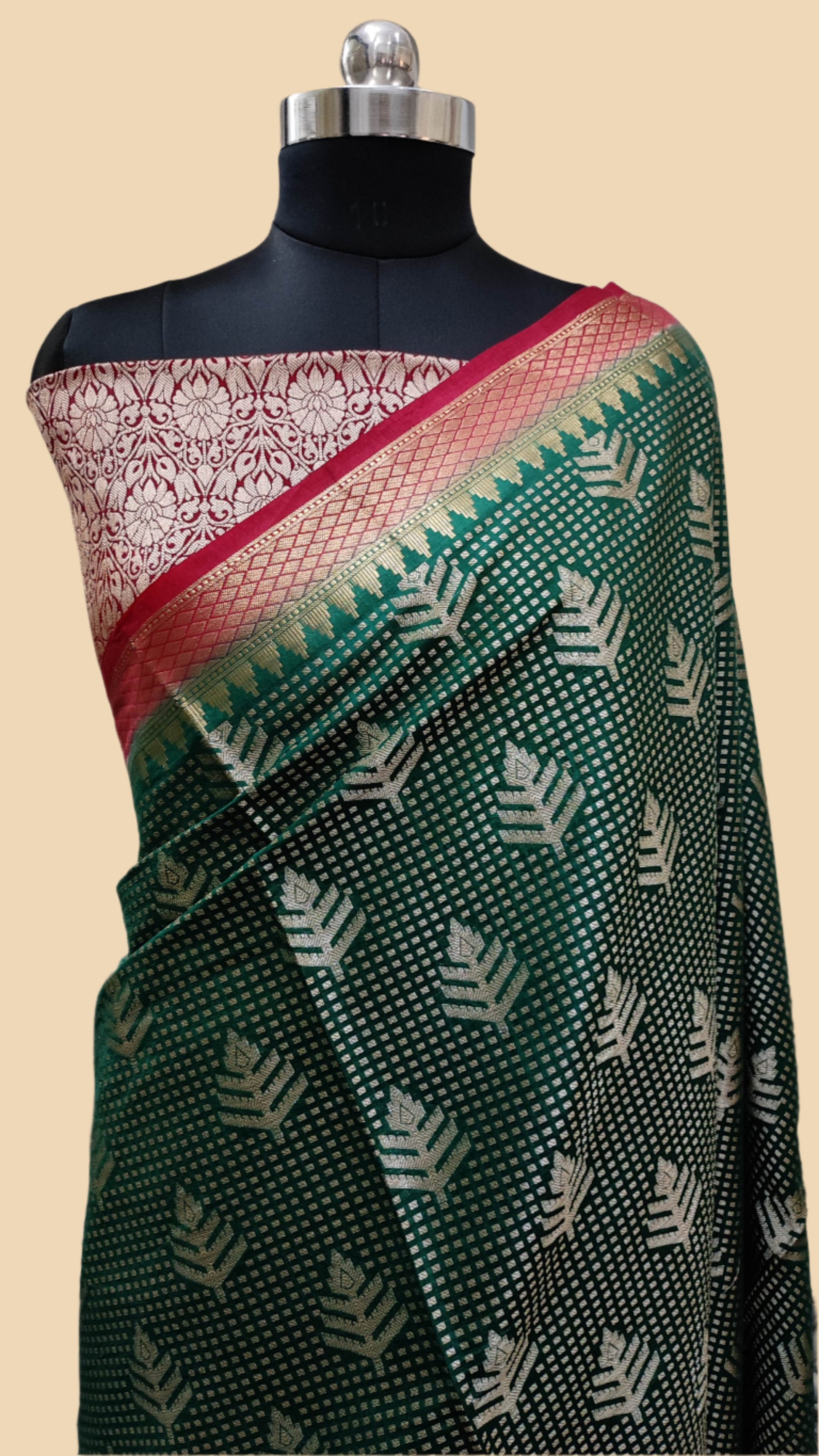 Tanchoi Banarasi Dupion Silk Saree with Contemporary Buta
