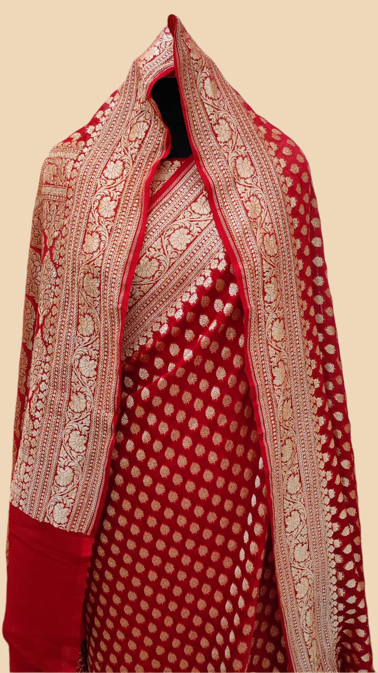 Pure Georgette Handloom Banarasi Saree - Gold zari