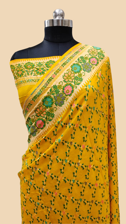 Pure Georgette Handloom Banarasi Saree - Gold zari with meenakari