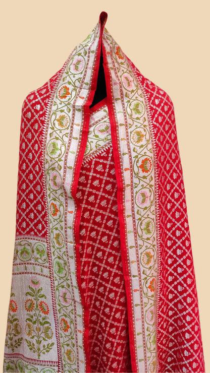 Pure Georgette Handloom Banarasi Saree - Gold zari