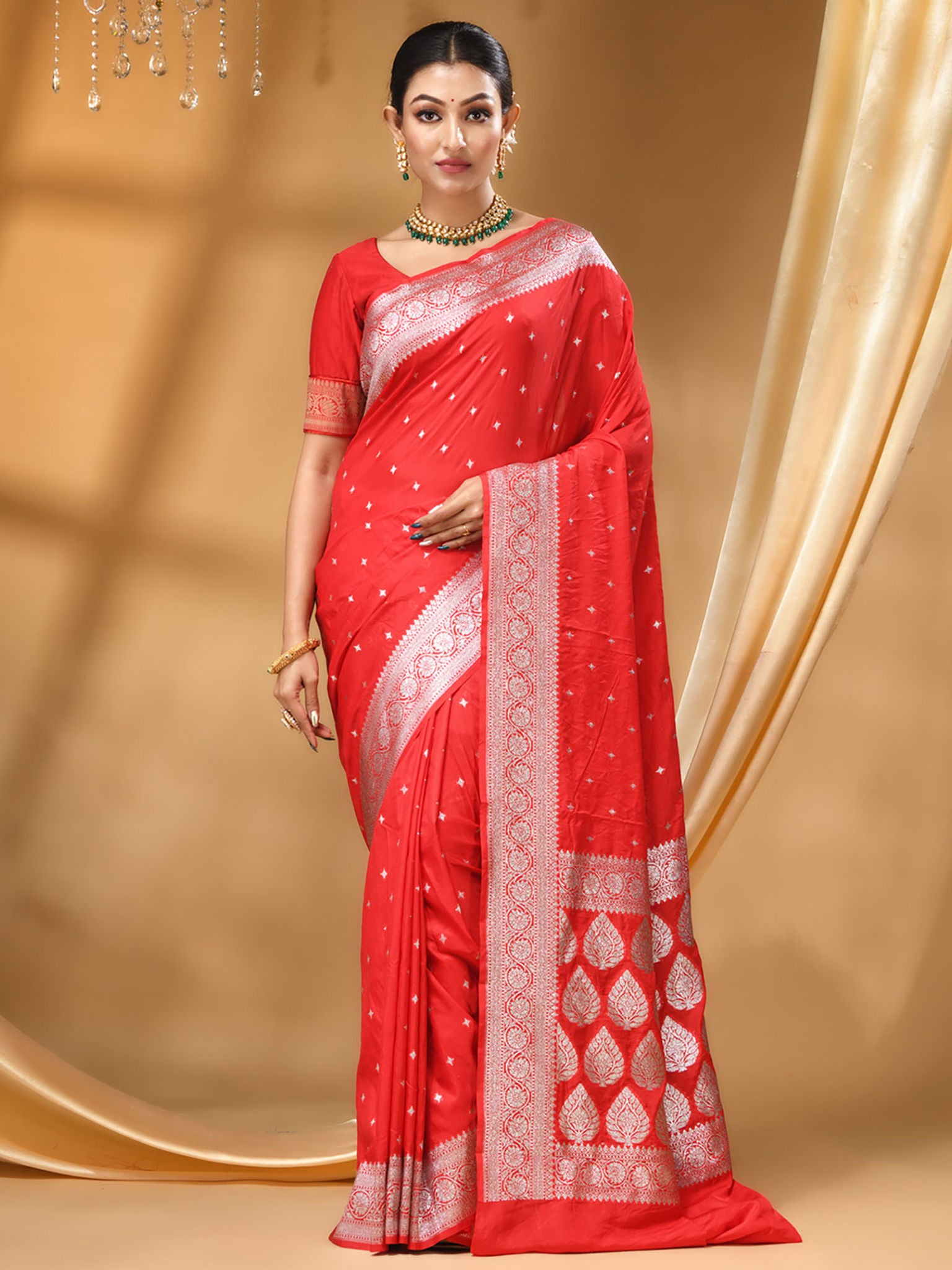 Katan Silk Handloom Banarasi Saree Red - THE WEAVER