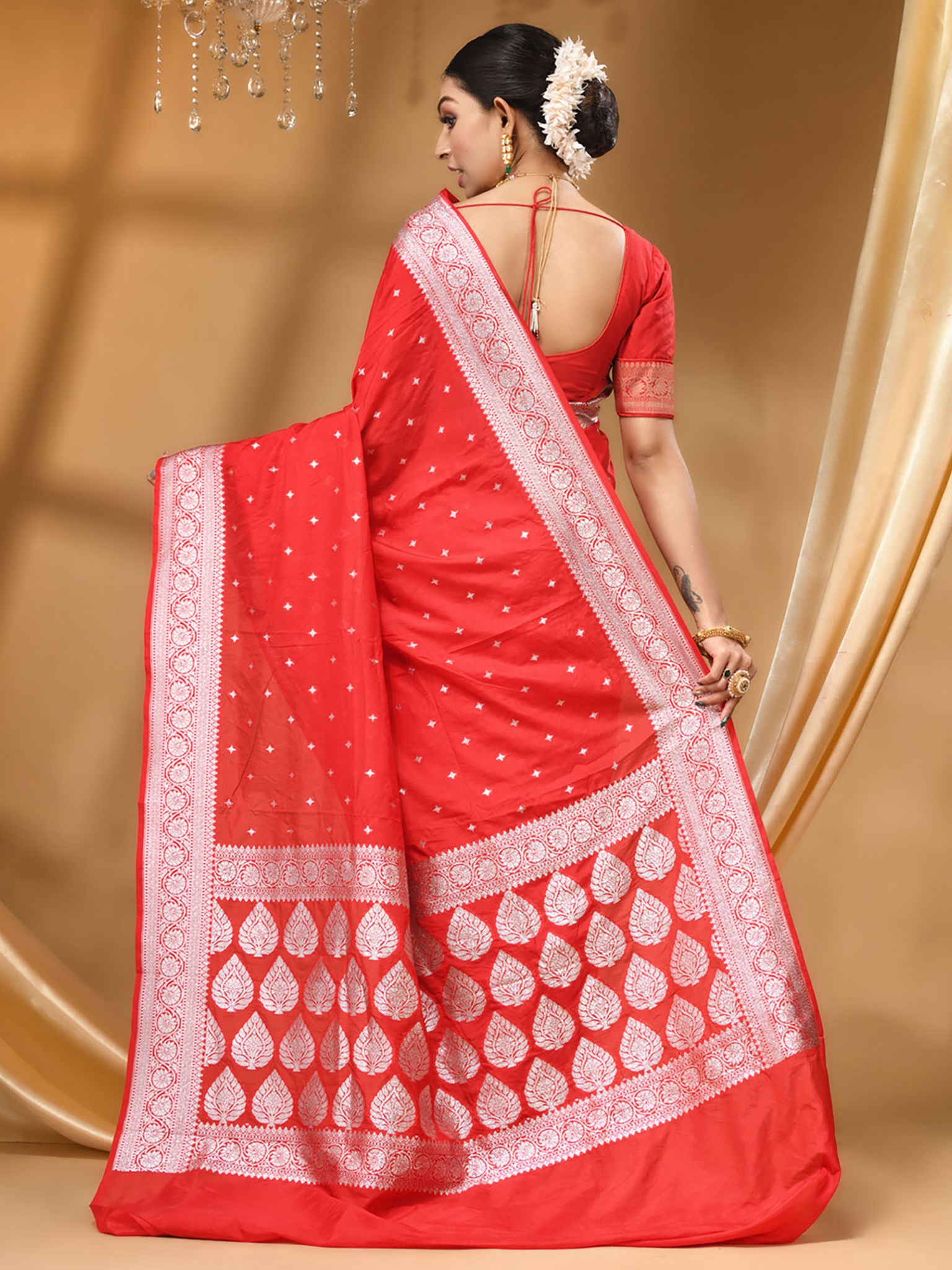 Katan Silk Handloom Banarasi Saree Red - THE WEAVER