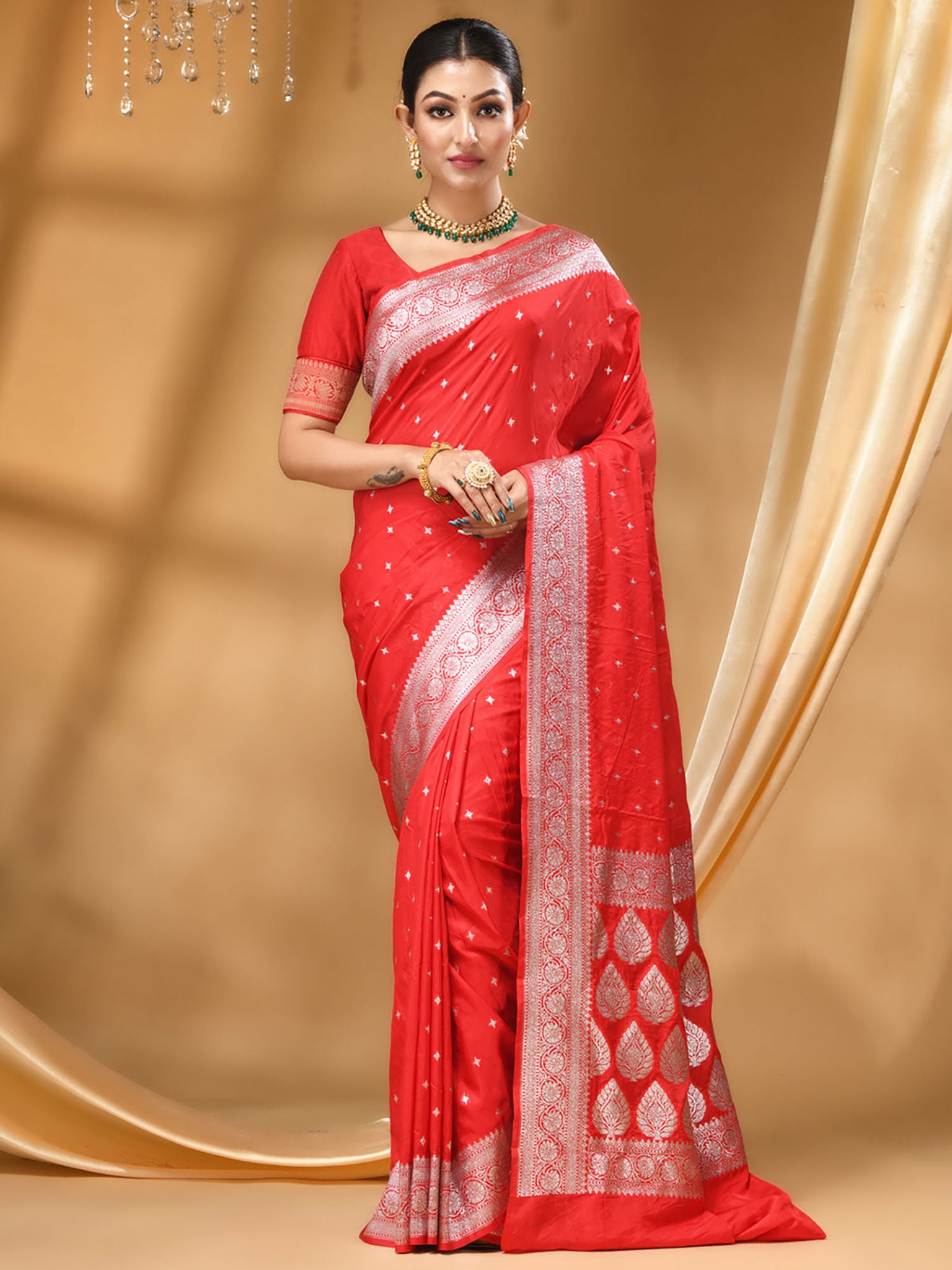 Katan Silk Handloom Banarasi Saree Red - THE WEAVER