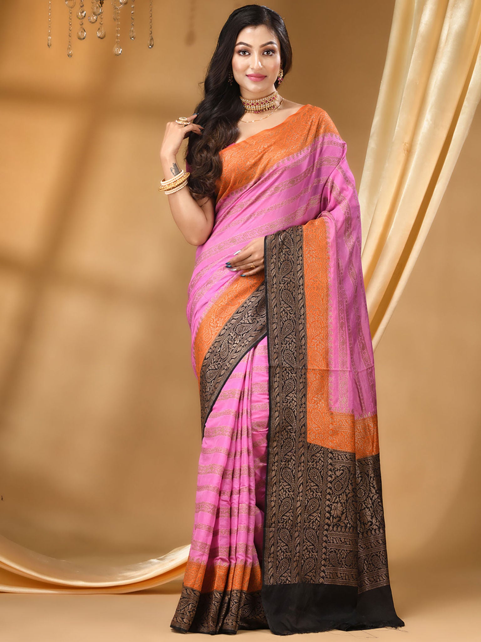 Soft Silk Saree Featuring Antique Zari Weave - The Weaver Banaras