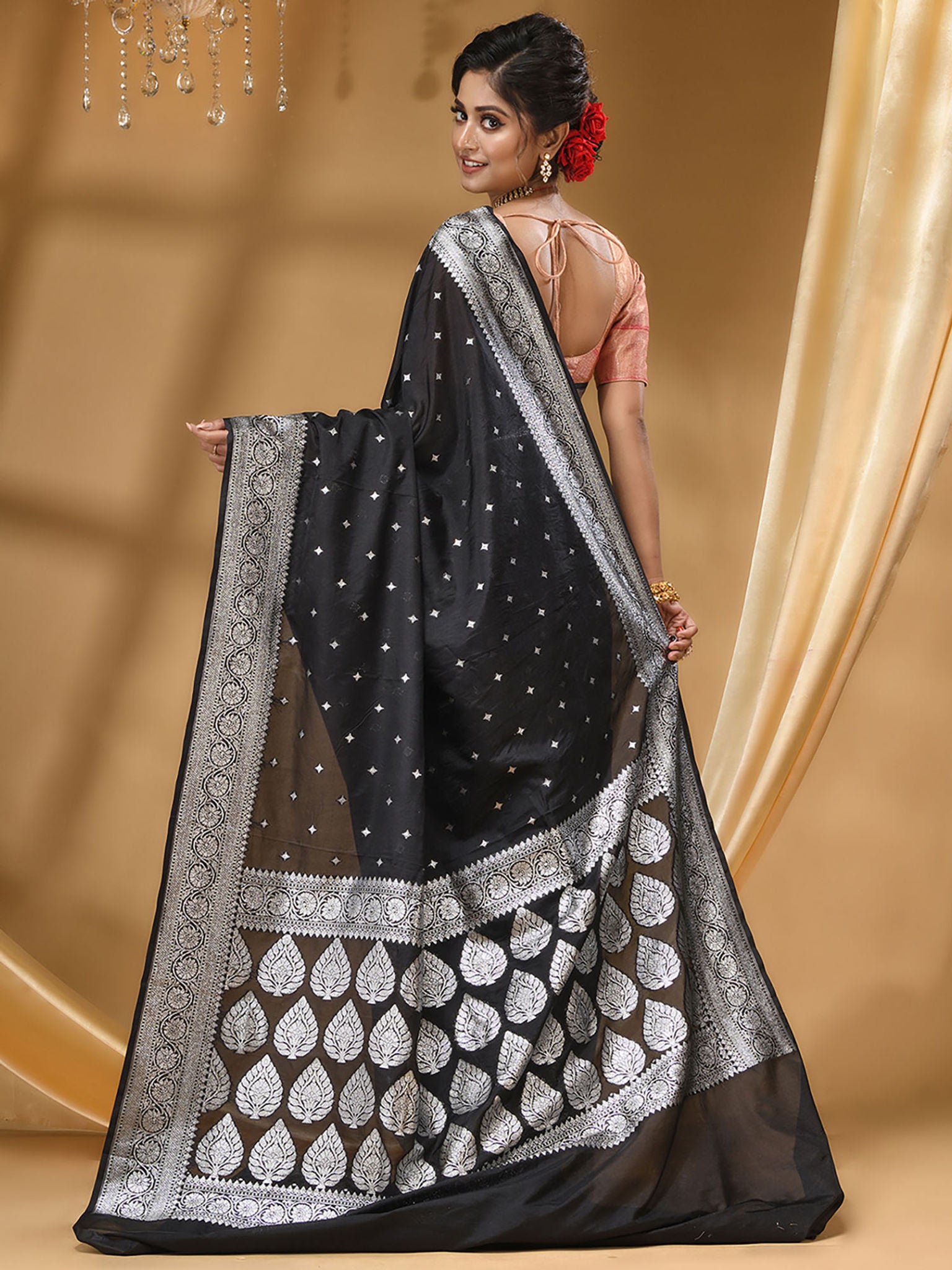 Katan Silk Handloom Banarasi Saree Black - THE WEAVER