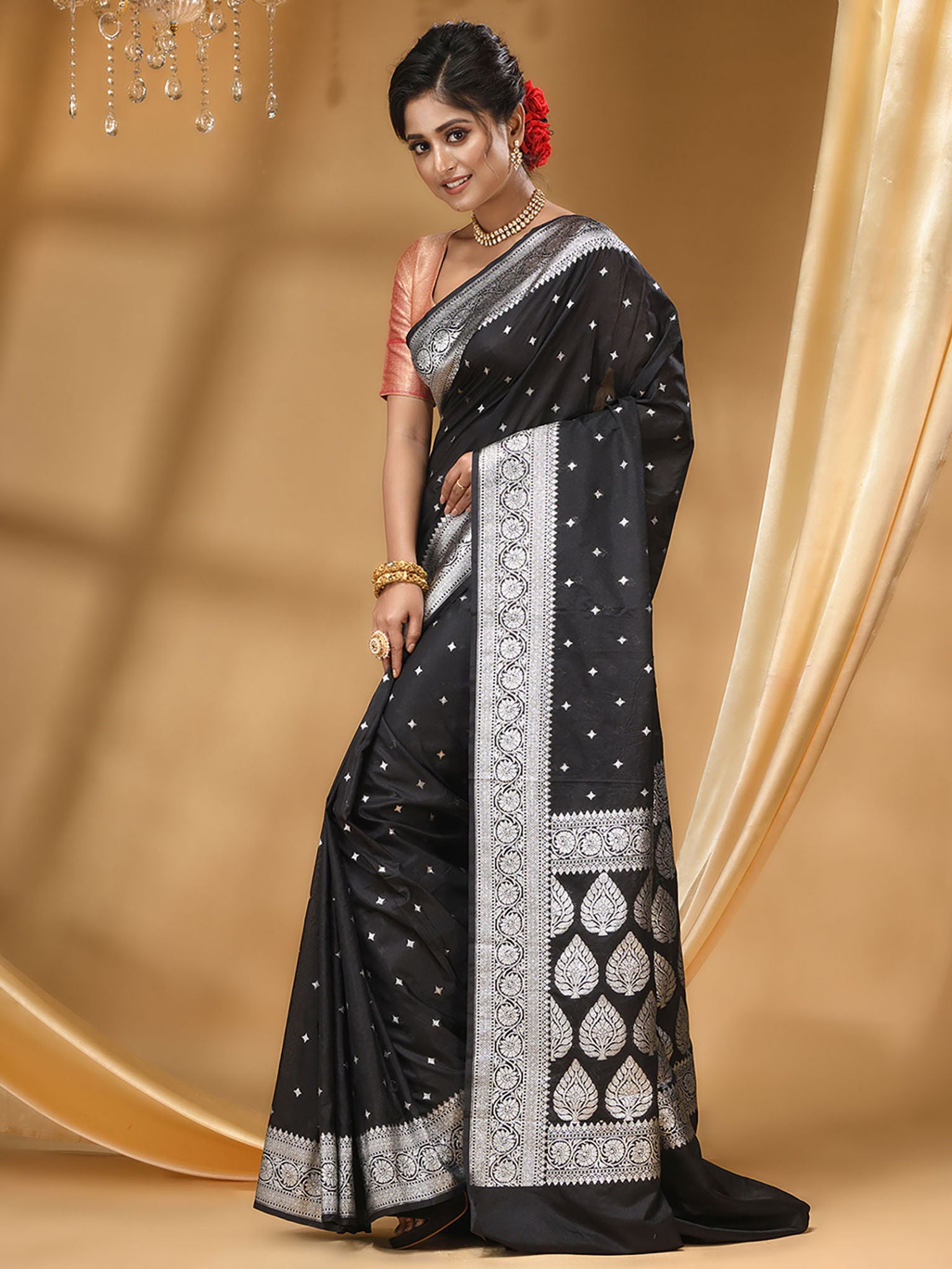 Katan Silk Handloom Banarasi Saree Black - THE WEAVER